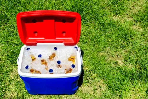 A picture of a nicely packed ice chest