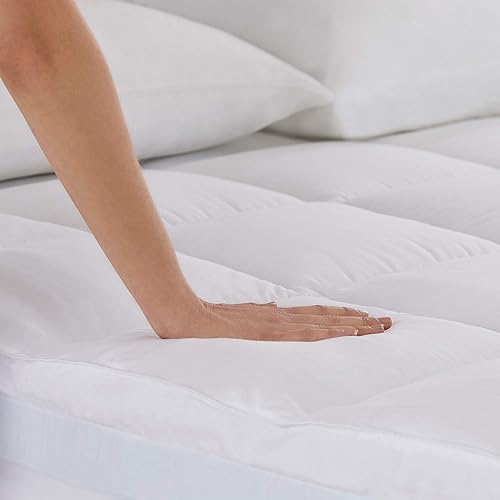Fiberfill comfort layer provides a pillow-like experience to users 