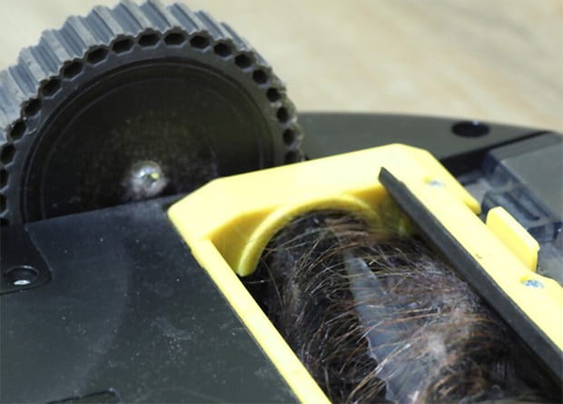 Cleaning the robot vacuum cleaner